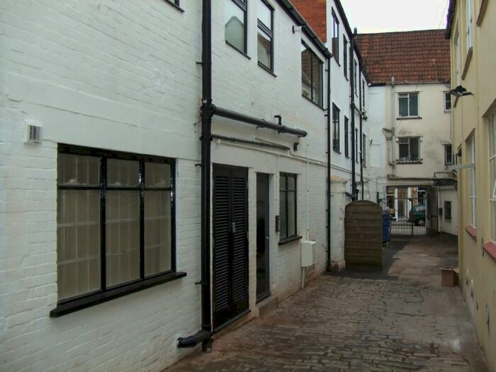 1 Bedroom Flat To Rent In High Street, Wells, BA5
