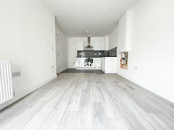 1 Bedroom Flat To Rent In Portswood Road, Southampton, SO17