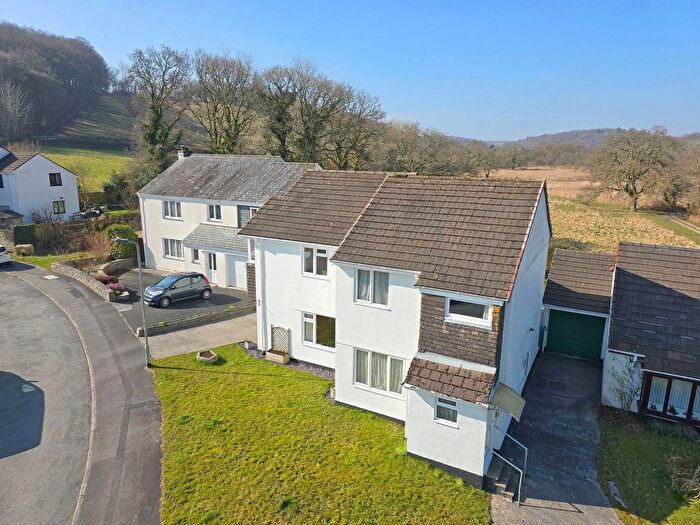 3 Bedroom Semi-Detached House For Sale In Copperfields, Horrabridge, Yelverton, PL20