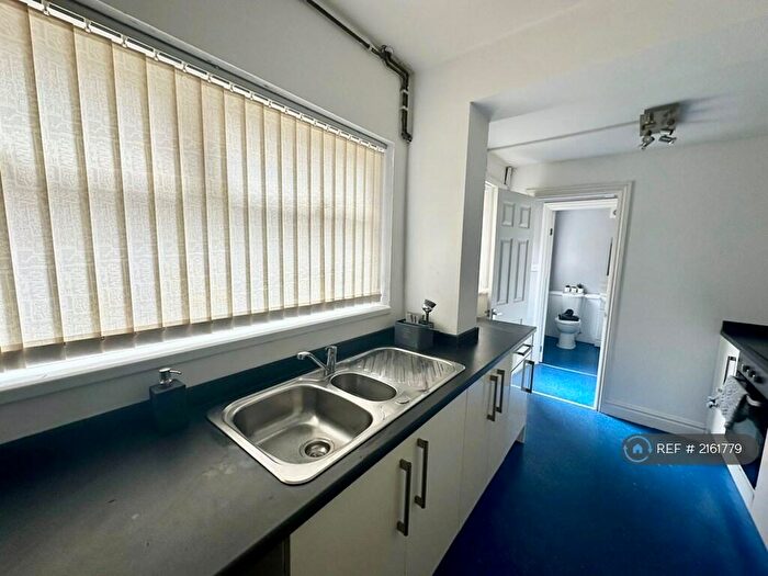 4 Bedroom Terraced House To Rent In Balfe Street, Liverpool, L21