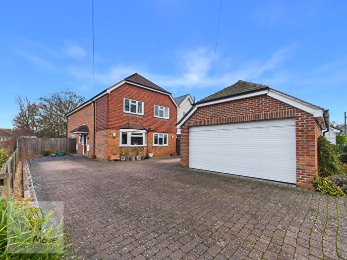 4 Bedroom Detached House For Sale In View Road, Cliffe Woods, Rochester, ME3