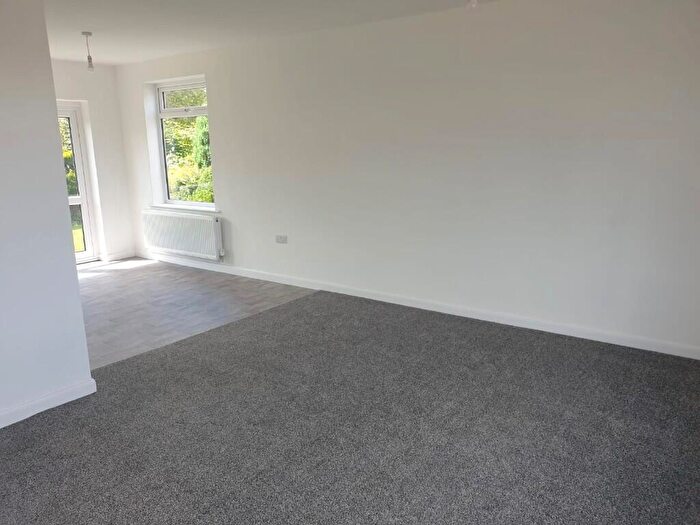 2 Bedroom Detached Bungalow To Rent In Meadowcourt Road, Leicester, Leicestershire, LE6