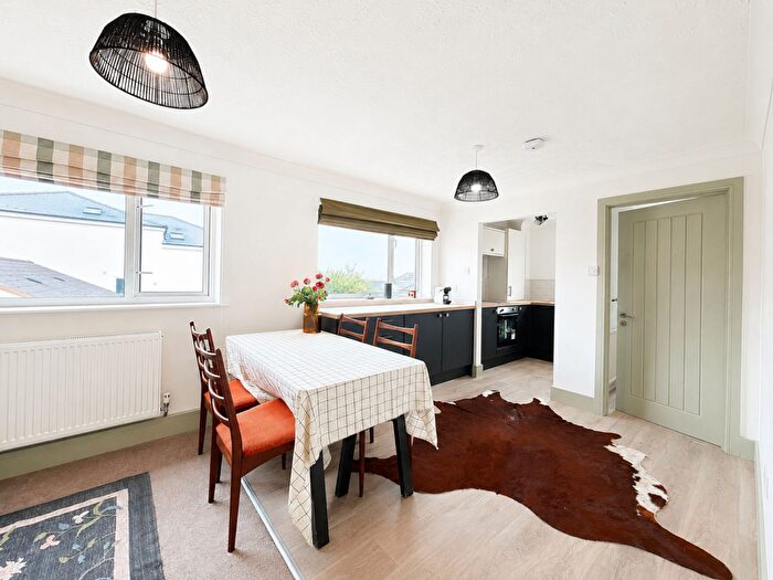 1 Bedroom Maisonette To Rent In Eastcott Hill, Swindon, SN1