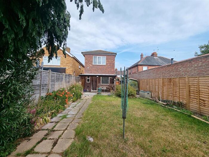 3 Bedroom Detached House For Sale In Grove Road, Hardway, Gosport, PO12