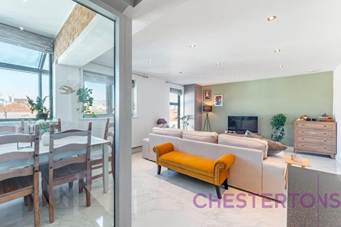 3 Bedroom Flat To Rent In Cygnet House, Woodland Crescent, SE10