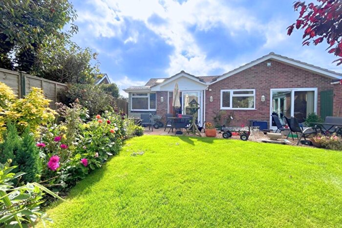 Studio To Rent In Nada Road, Highcliffe, Dorset., BH23