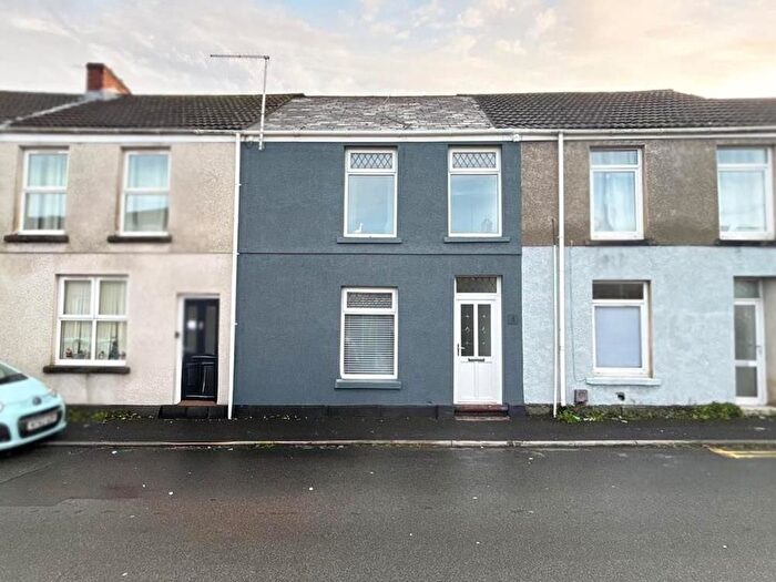 2 Bedroom Terraced House For Sale In Wern Road, Llanelli, SA15