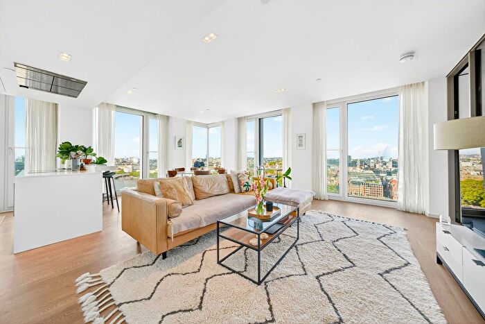 2 Bedroom Flat For Sale In Southbank Tower, Upper Ground, London, SE1