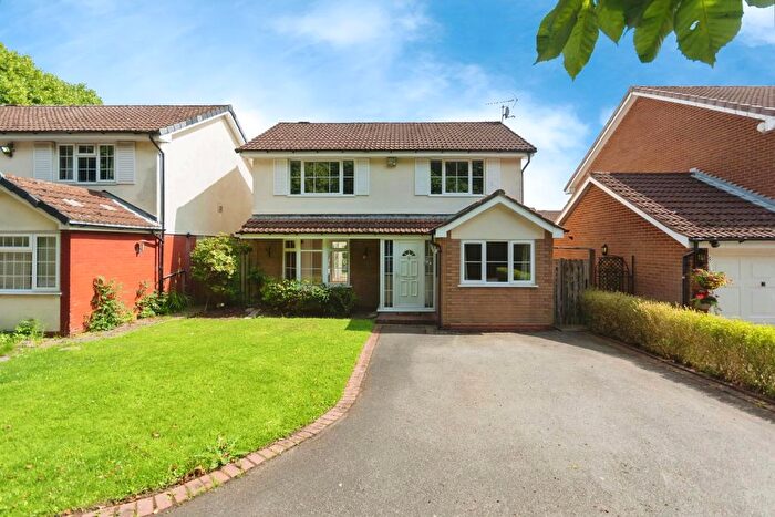 4 Bedroom Property For Sale In Stonehill Croft, Shirley, Solihull, B90