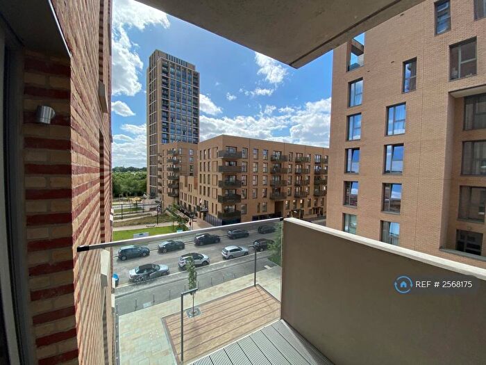 2 Bedroom Flat To Rent In Woodlark Apartments, London, NW9