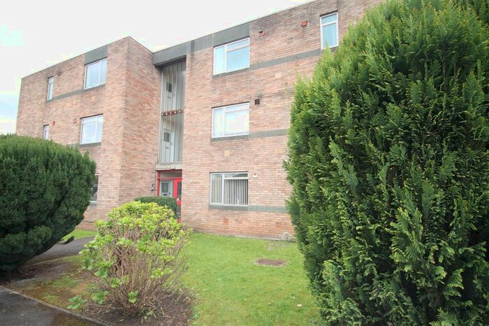 2 Bedroom Flat To Rent In Cleeve Wood Road, Downend, Bristol, BS16
