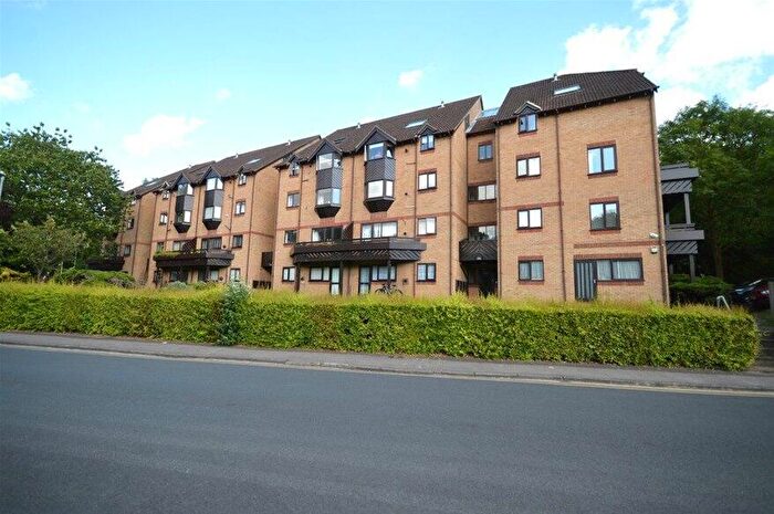 1 Bedroom Flat To Rent In Hawkshill, Dellfield, St Albans, AL1