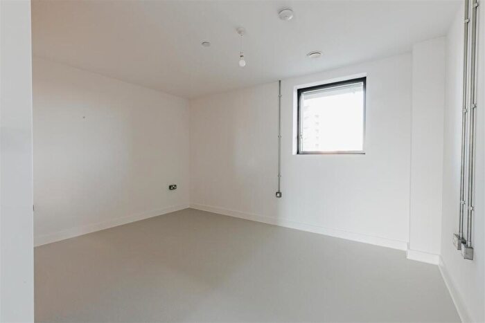 2 Bedroom Apartment To Rent In District Lofts, Climate Innovation District, LS9