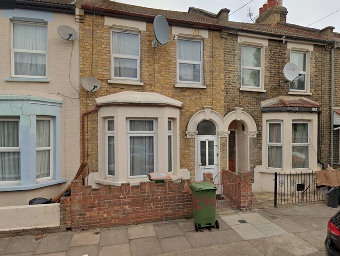 4 Bedroom Terraced House To Rent In Hollybush Street, London, E13