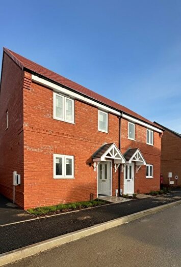 3 Bedroom Property To Rent In Violet Street, Lakenheath, IP27