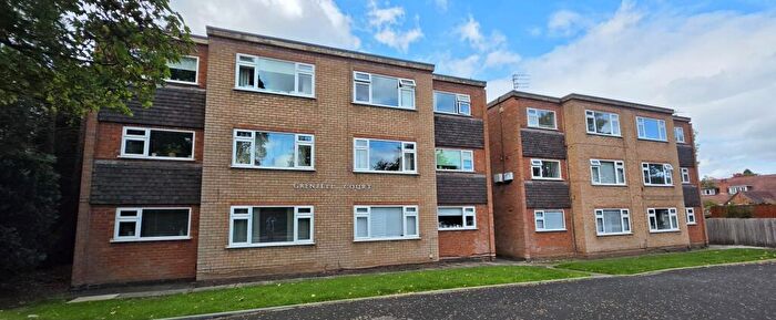 2 Bedroom Flat To Rent In Birmingham Road, Wylde Green, Sutton Coldfield, B72
