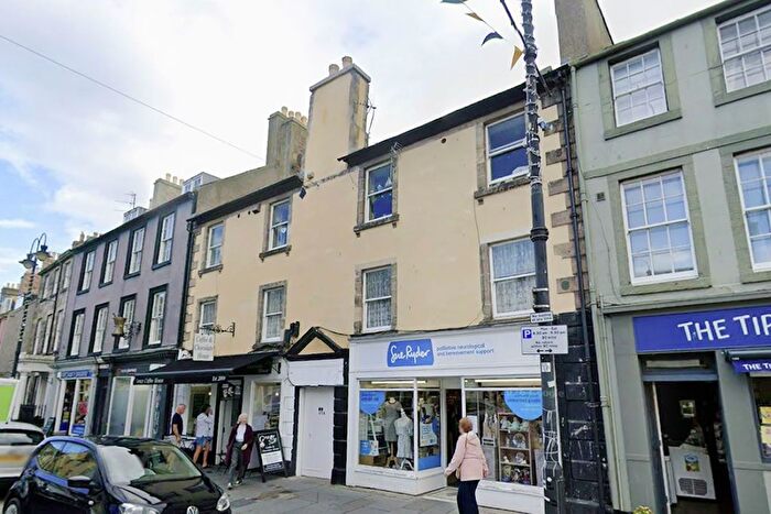 1 Bedroom Flat For Sale In E, High Street, Second Floor Flat, Dunbar, East Lothian, EH42
