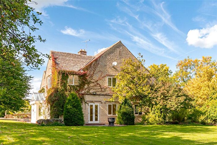 6 Bedroom Detached House To Rent In Calstone, Marlborough, Wiltshire, SN11