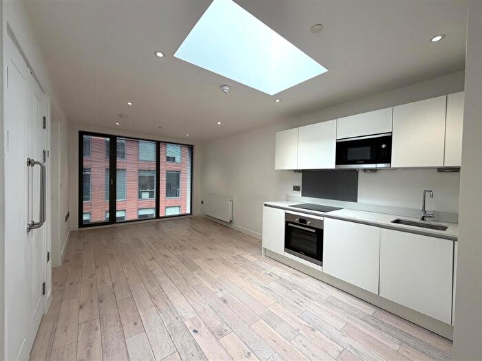 1 Bedroom Apartment To Rent In Garrard House, Garrard Street, Reading, RG1