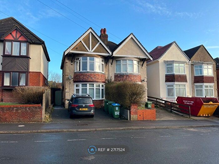 3 Bedroom Semi-Detached House To Rent In Broadlands Road, Southampton, SO17