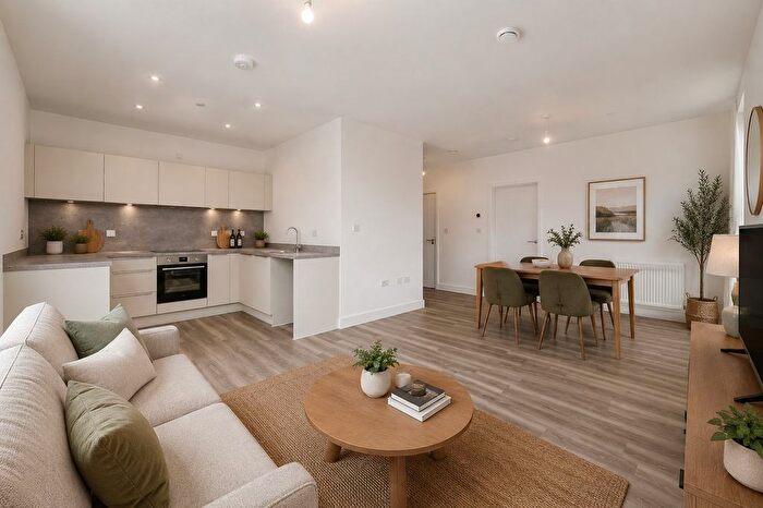 2 Bedroom Flat For Sale In Merryweather Avenue, Bristol, BS7