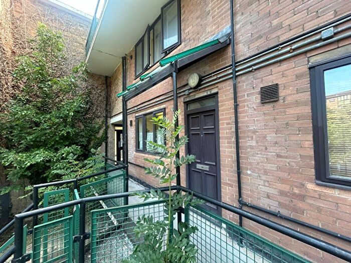 2 Bedroom Maisonette To Rent In Jericho Street, S3