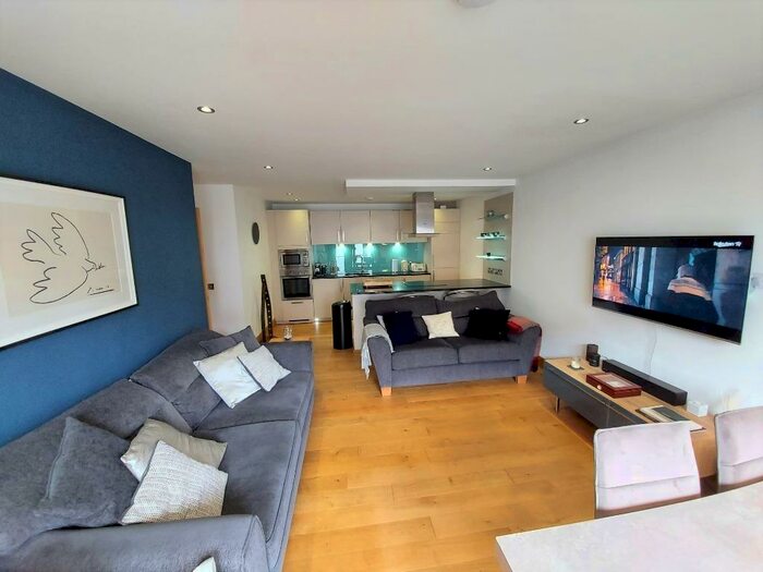 2 Bedroom Flat To Rent In Beaconsfield Mews, Beaconsfield Place, The West End, Aberdeen, AB15