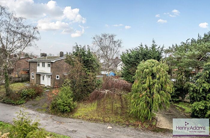 4 Bedroom Detached House For Sale In Greenfields Close, Nyewood, GU31