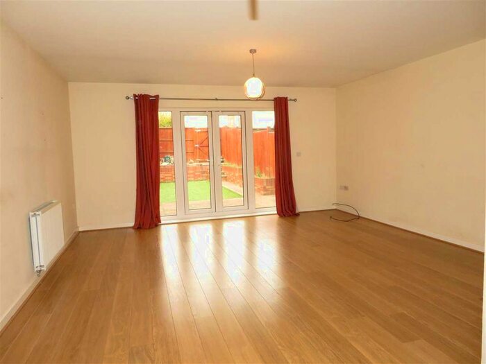 4 Bedroom End Of Terrace House To Rent In Academy Place, Osterley, Isleworth, TW7