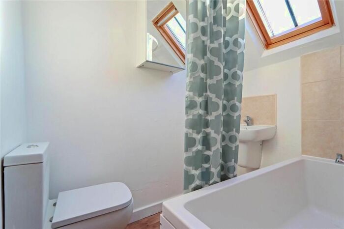 1 Bedroom Flat To Rent In Allergate, Durham, DH1