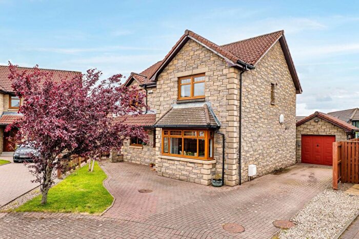 5 Bedroom Detached House For Sale In Meadowpark, Seafield, EH47