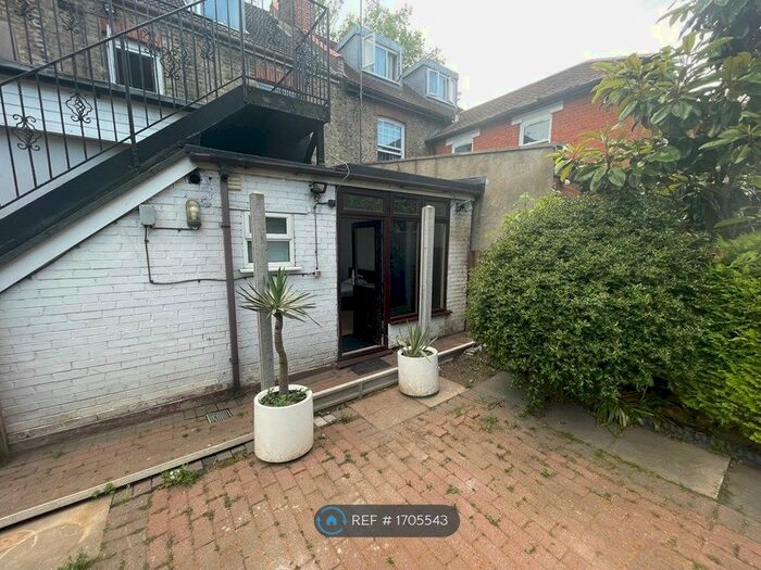 1 Bedroom Flat To Rent In High Road, Wood Green, N22