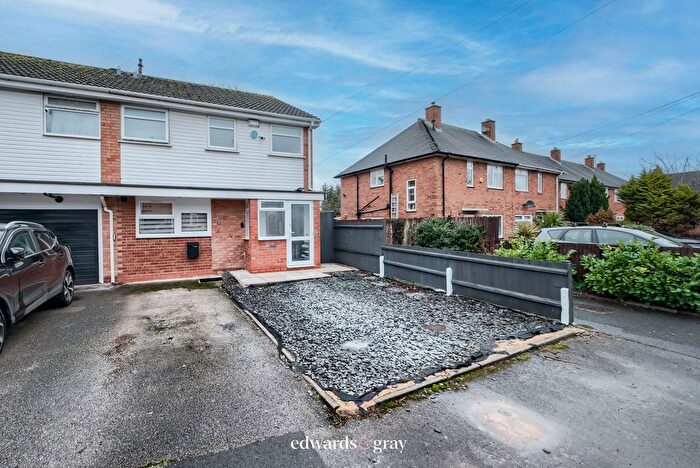 3 Bedroom Semi Detached House For Sale In Blenheim Road, Shirley, Solihull, B90