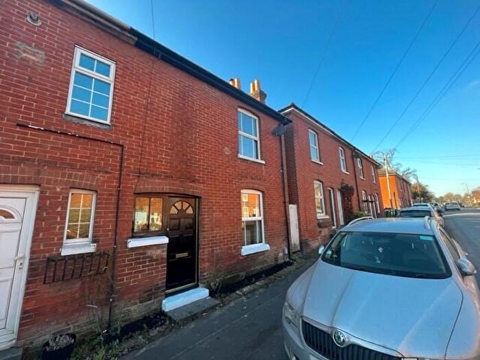 2 Bedroom House To Rent In Bee Hive Cottages, Wickham Road, Fareham, PO16