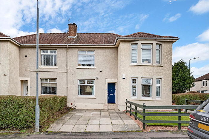 3 Bedroom Flat For Sale In Gadloch Street, Glasgow, G22