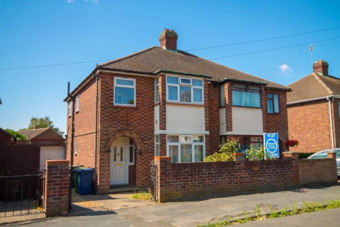 2 Bedroom Semi Detached House To Rent In Elfleda Road, Cambridge, CB5