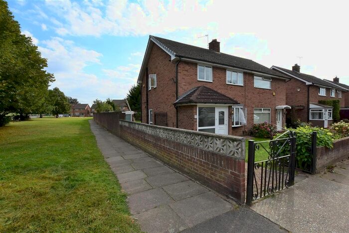 3 Bedroom Property To Rent In Coleridge Way, West Drayton, UB7