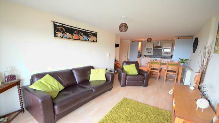 2 Bedroom Apartment To Rent In Winterthur Way, RG21