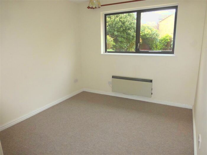 1 Bedroom Apartment To Rent In Crib Street, Ware, SG12