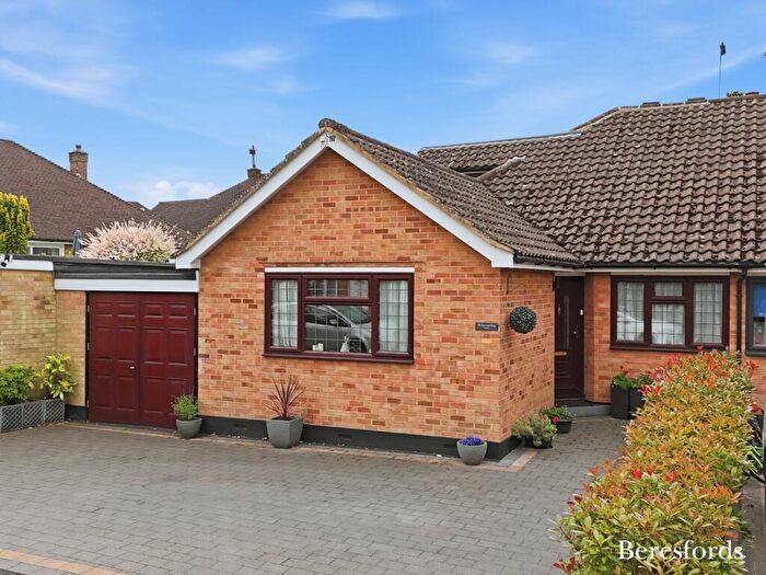 4 Bedroom Bungalow For Sale In Shevon Way, Brentwood, CM14