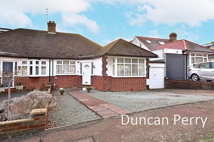 2 Bedroom Semi-Detached Bungalow For Sale In Elmfield Road, Potters Bar, EN6