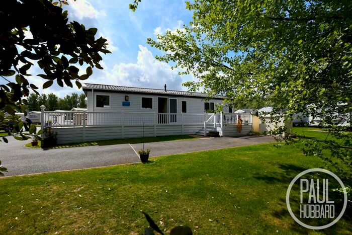 3 Bedroom Mobile Home For Sale In Steeple View, Broadland Sands Holiday Park, Corton, NR32