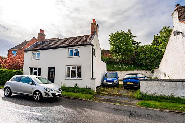 3 Bedroom Property For Sale In Grimsby Road, Caistor, LN7