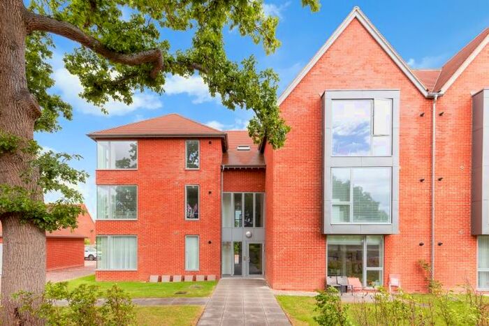 2 Bedroom Apartment To Rent In Denchworth Road, Grove, OX12