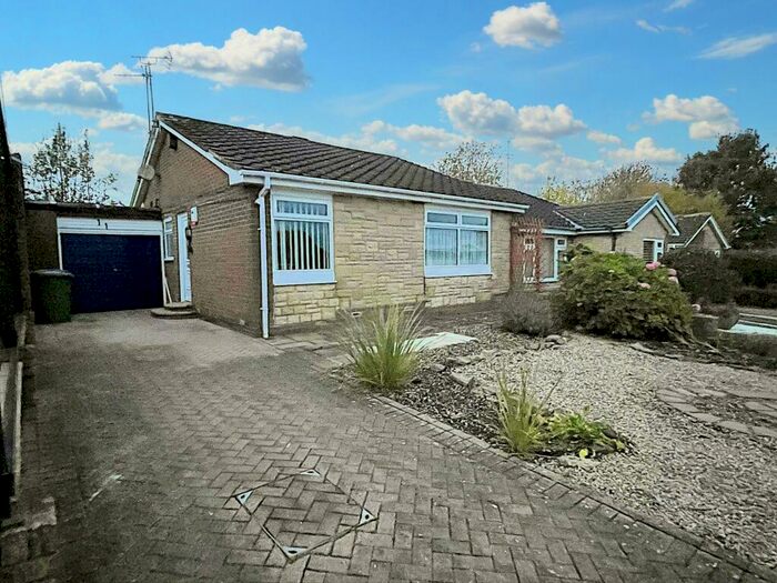2 Bedroom Bungalow To Rent In Rotherfield Close, Cramlington, Northumberland, NE23