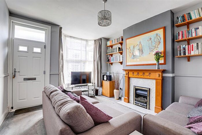 2 Bedroom End Of Terrace House For Sale In Wentworth Road, Sherwood, Nottinghamshire, NG5