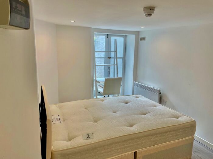 Studio To Rent In Marchmont Street, Holborn London, WC1N