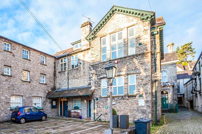 2 Bedroom Flat To Rent In New Inn House, Yard, Highgate, Kendal, LA9