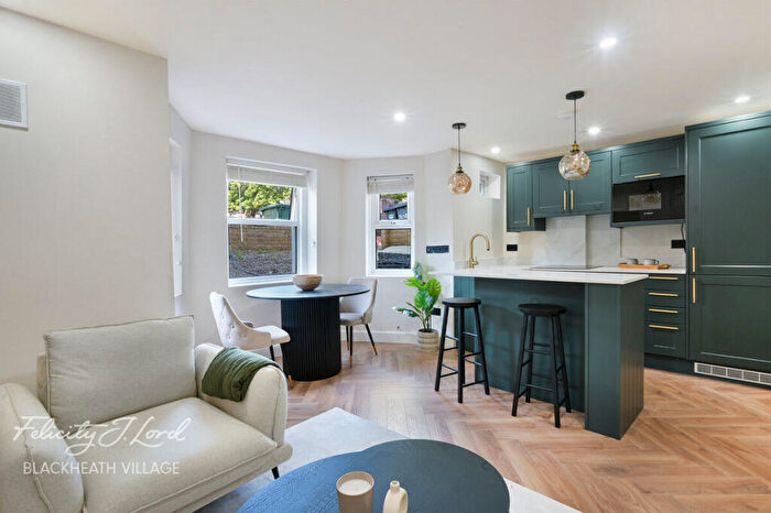 2 Bedroom Flat For Sale In Gilmore Road, Lewisham, SE13