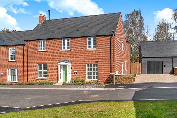 4 Bedroom Semi Detached House For Sale In Hook Norton Road, Sibford Ferris, Banbury, Oxfordshire, OX15